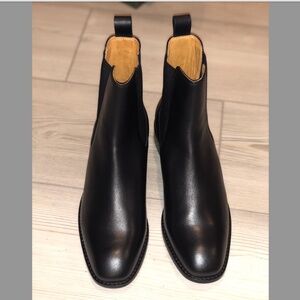 Beckett Simonon Maeve Chelsea Boots - Women's size 7